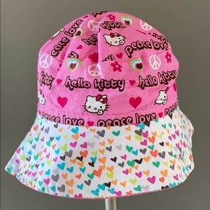 Hello kitty sun hat size 2/6. Brand new with tags.